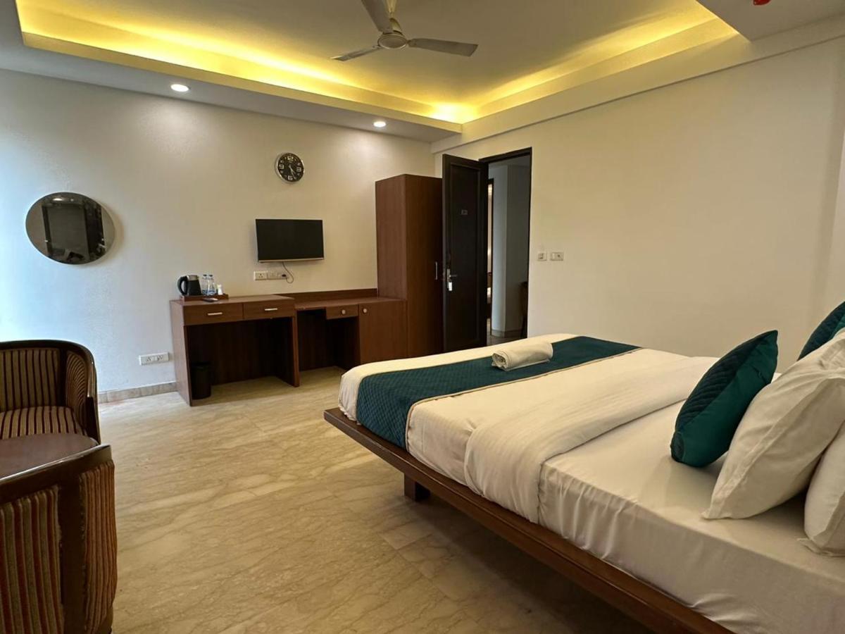 Hotel The Imperio New Delhi Eksteriør bilde